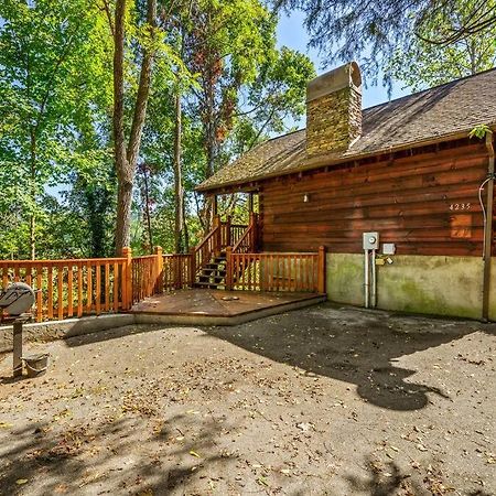 Do Not Disturb - Pigeon Forge Smoky Mountain Studio Cabin, Hot Tub, Fireplace Luaran gambar